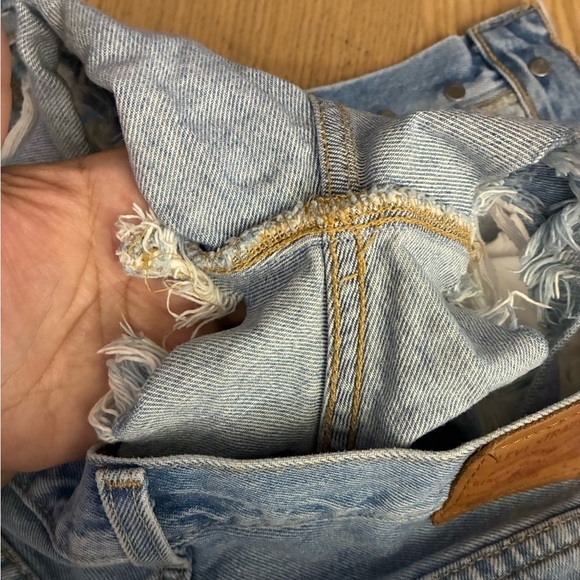 Levi's Women's 501 Original Light Blue Denim Shorts 28 - Picture 11 of 16